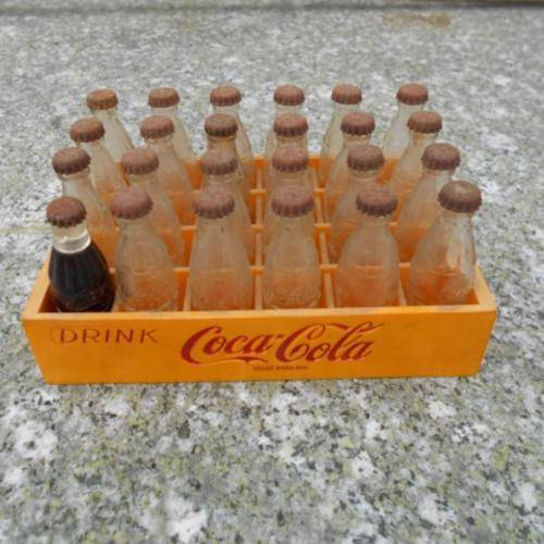 VINTAGE MINIATURE COCA COLA BOTTLES AND PLASTIC CRATE - VERY RARE